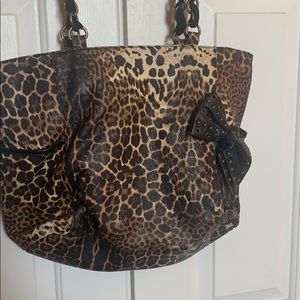 Women’s leopard purse